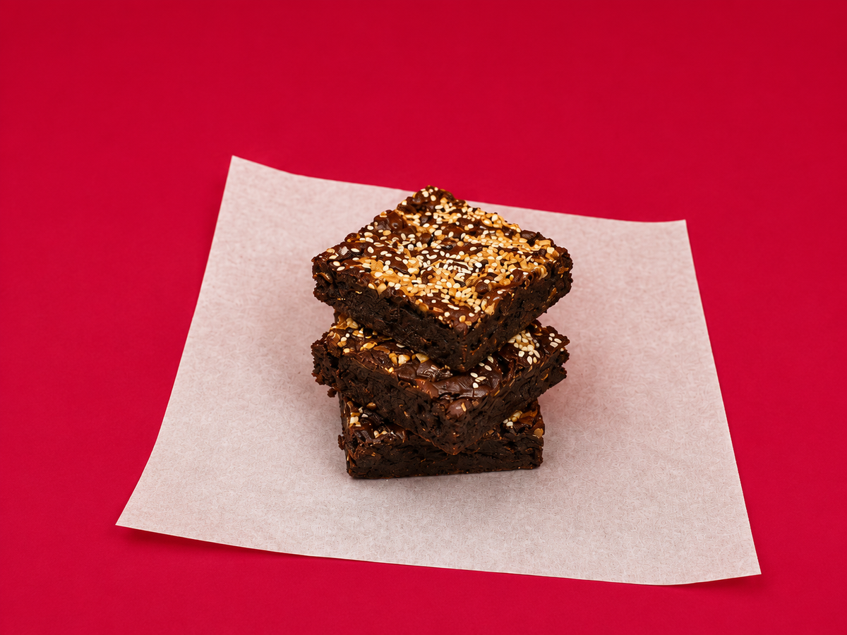 Tahini & Dark Chocolate Brownie Box
